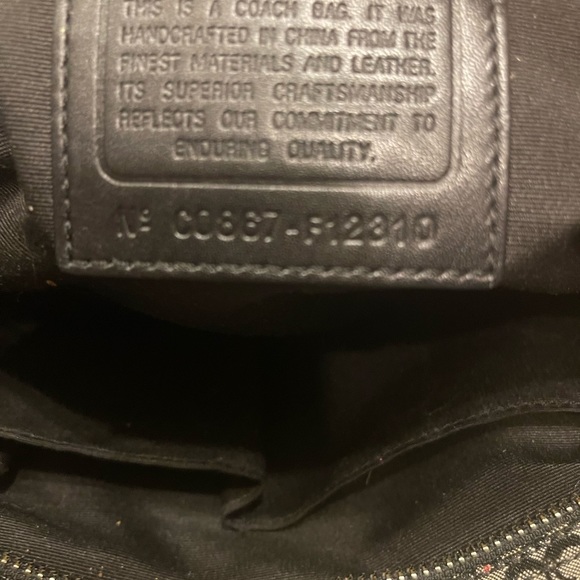 Authentic Coach SOHO Pleated Signature Black Satchel Serial C0867-F12310 - Picture 5 of 16